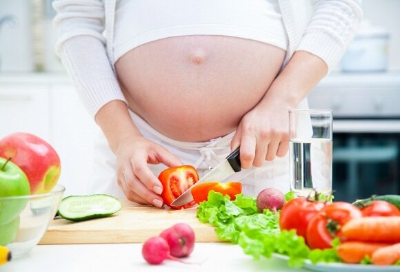 Giải đáp thắc mắc mẹ bầu ăn gì để con tăng cân nhanh 1 me-ba-an-gi-de-con-tang-can-1